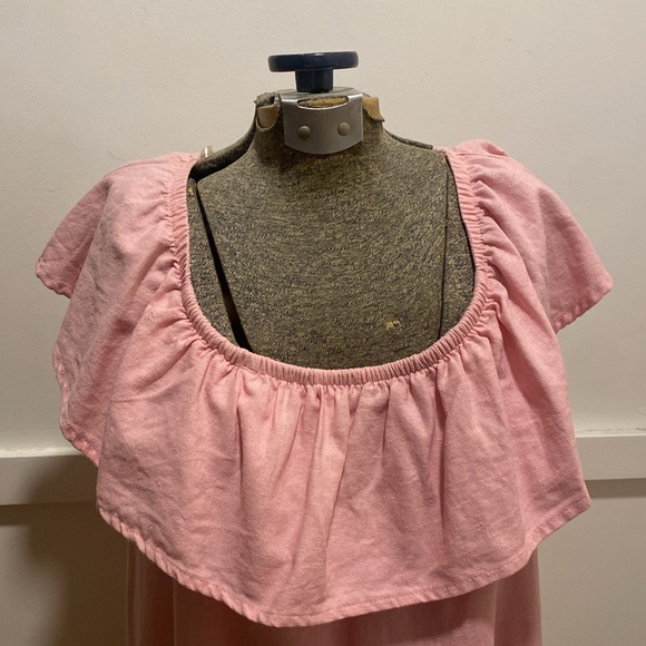 Cute pink linen off the shoulder mini dress - Picture 3 of 6